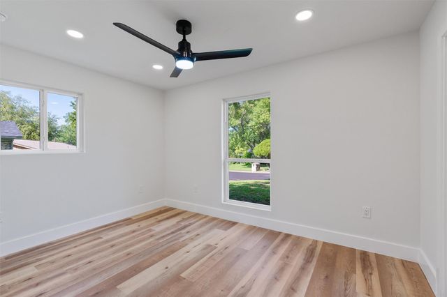 9009 Glenn LN, Austin, TX 78753