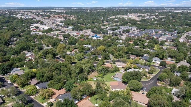 9009 Glenn LN, Austin, TX 78753