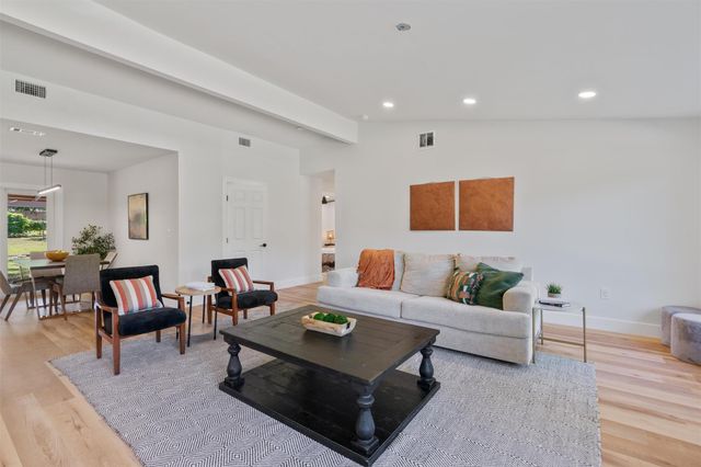 9009 Glenn LN, Austin, TX 78753