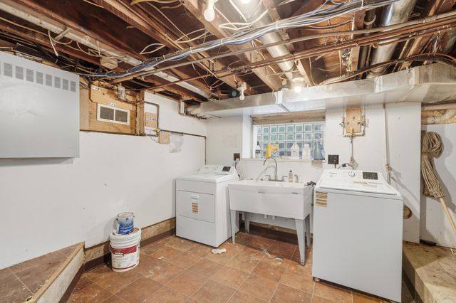 1081 13th Avenue SE, Minneapolis, MN 55414