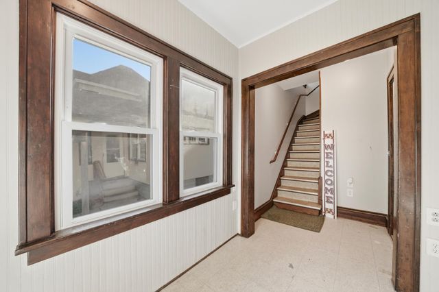 1081 13th Avenue SE, Minneapolis, MN 55414