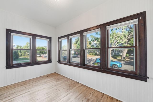 1081 13th Avenue SE, Minneapolis, MN 55414