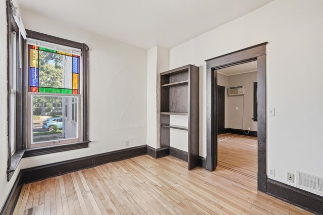 1081 13th Avenue SE, Minneapolis, MN 55414