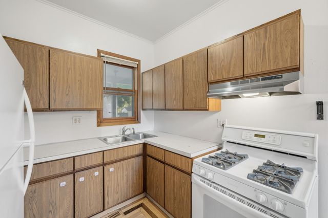 1081 13th Avenue SE, Minneapolis, MN 55414