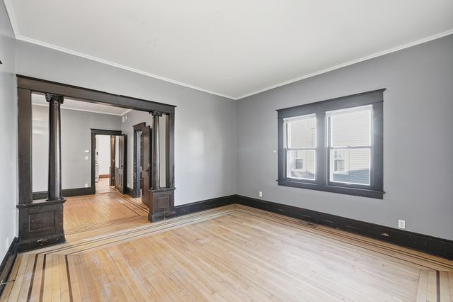 1081 13th Avenue SE, Minneapolis, MN 55414