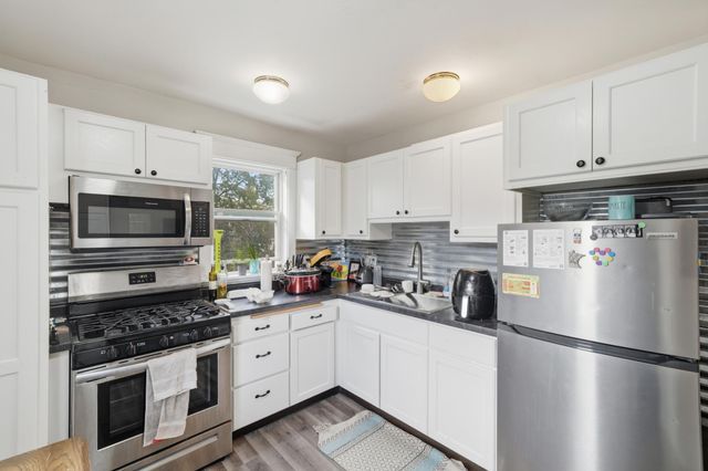 1081 13th Avenue SE, Minneapolis, MN 55414