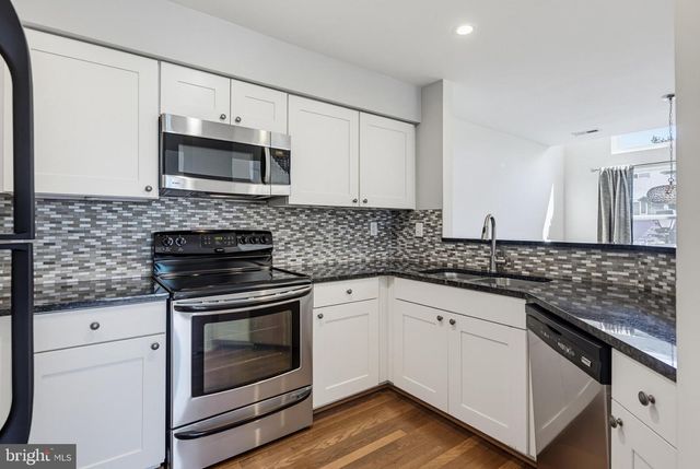 7724 MAYFAIR CIR, Ellicott City, MD 21043