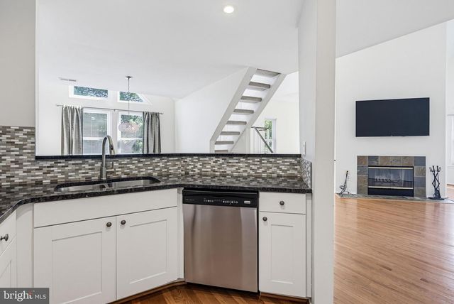 7724 MAYFAIR CIR, Ellicott City, MD 21043