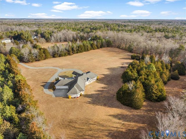 15219 DEEP SPRING Dr, Montpelier, VA 23192