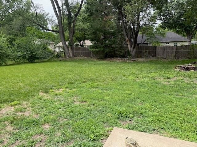 9204 W 99th Terrace, Overland Park, KS 66212