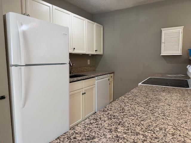 9204 W 99th Terrace, Overland Park, KS 66212