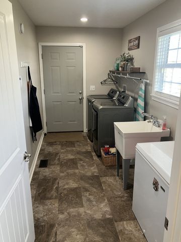 488 Kingdom Rd, Unionville, TN 37180