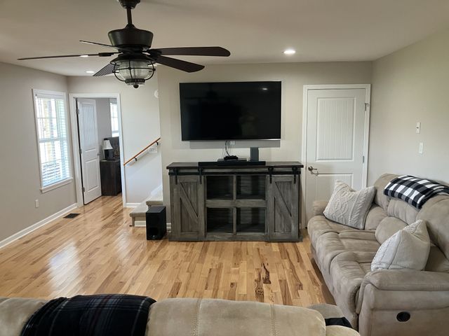 488 Kingdom Rd, Unionville, TN 37180