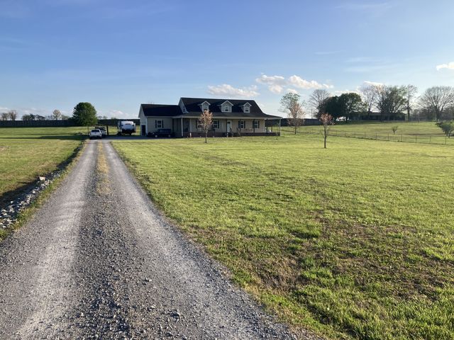 488 Kingdom Rd, Unionville, TN 37180