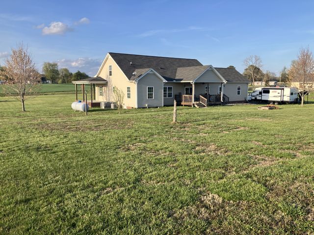 488 Kingdom Rd, Unionville, TN 37180