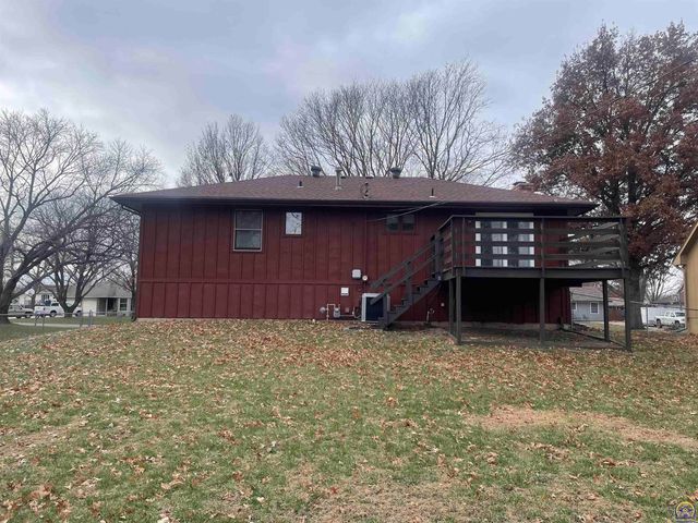 416 S Aquarius ST, Silver Lake, KS 66539