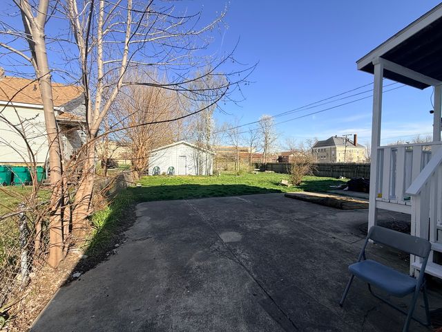 106 S Joliet Street W, Joliet, IL 60436