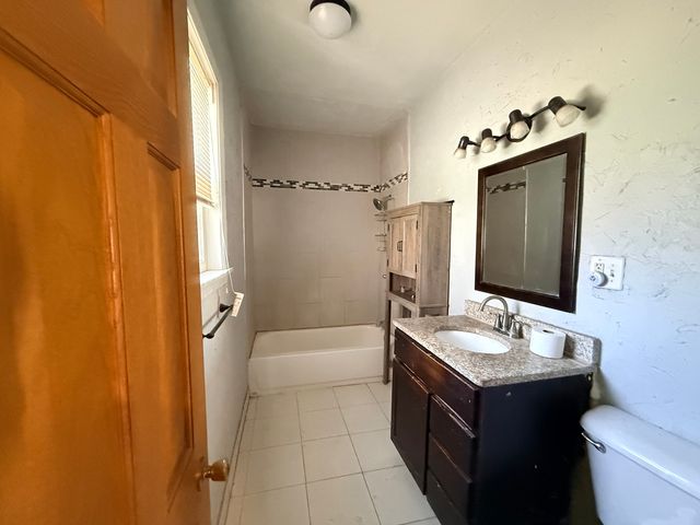 106 S Joliet Street W, Joliet, IL 60436