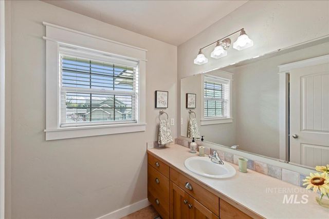 1941 Willow Glen, Star, ID 83669