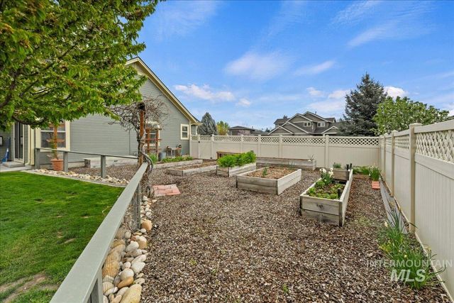 1941 Willow Glen, Star, ID 83669