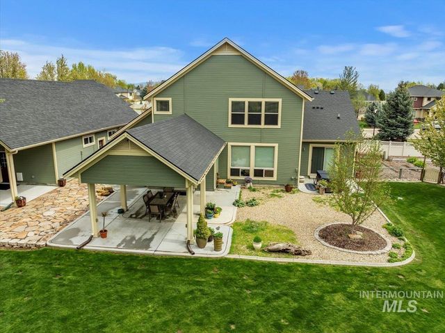 1941 Willow Glen, Star, ID 83669
