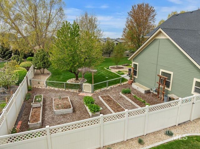 1941 Willow Glen, Star, ID 83669