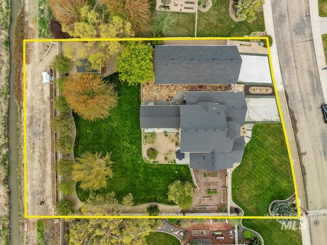 1941 Willow Glen, Star, ID 83669