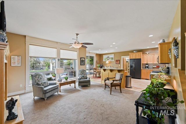 1941 Willow Glen, Star, ID 83669