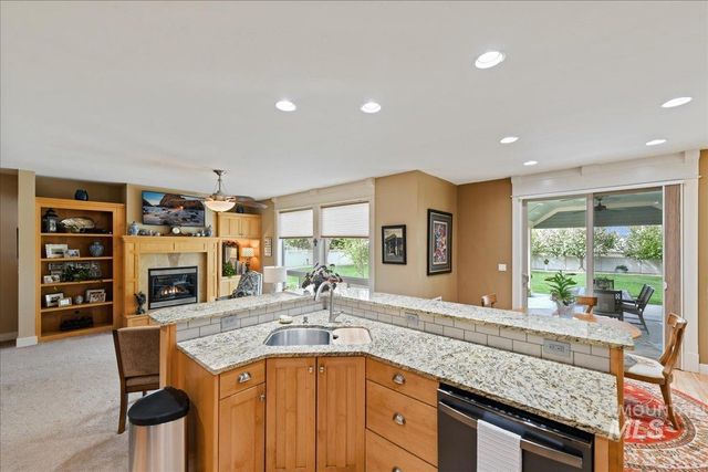 1941 Willow Glen, Star, ID 83669