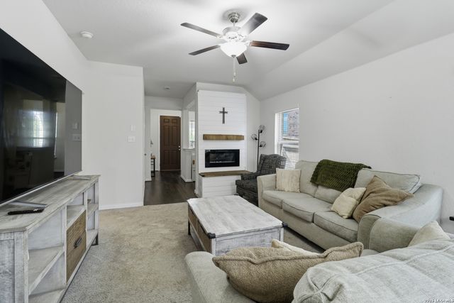633 Jaboncillo, New Braunfels, TX 78132