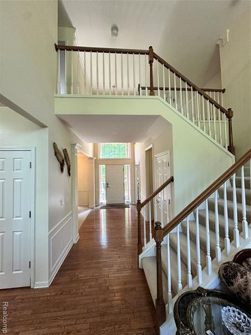 7383 Tottenham, Utica, MI 48317