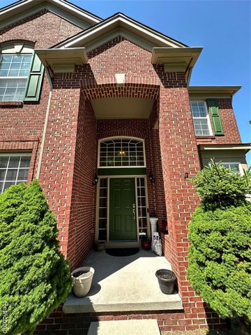 7383 Tottenham, Utica, MI 48317