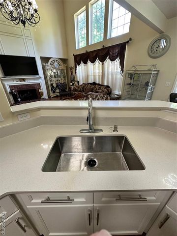 7383 Tottenham, Utica, MI 48317