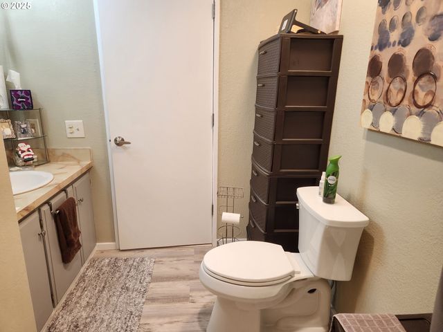 100 RIVER BEND Rd 21, Reedsport, OR 97467