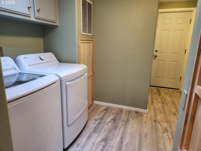 100 RIVER BEND Rd 21, Reedsport, OR 97467