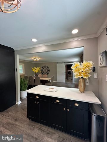 21 TYLER DR, Willingboro, NJ 08046