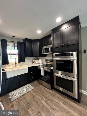 21 TYLER DR, Willingboro, NJ 08046