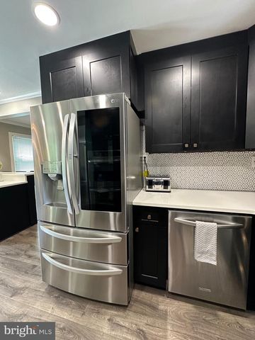 21 TYLER DR, Willingboro, NJ 08046