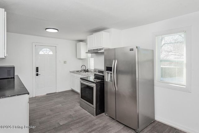 606 Country Club Rd, Louisville, KY 40206