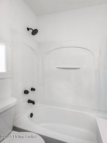 606 Country Club Rd, Louisville, KY 40206