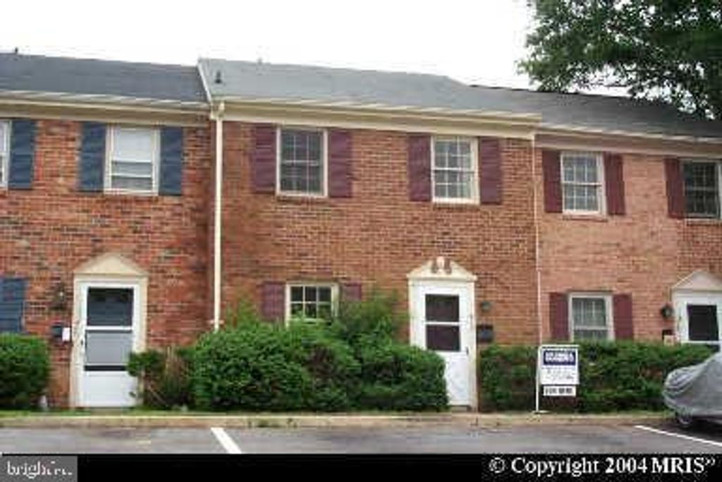 413 OLDE GREENWICH CIR, Fredericksburg, VA 22408