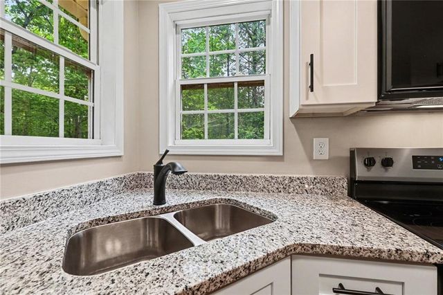 180 Pebblebrook Way, Temple, GA 30179