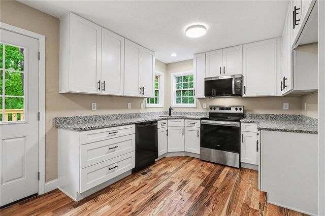 180 Pebblebrook Way, Temple, GA 30179