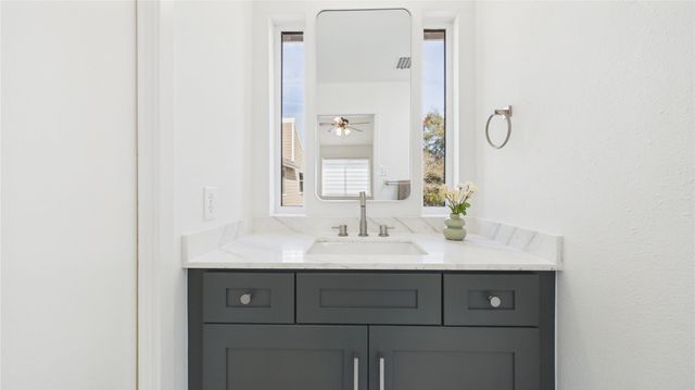 1211 Jackson Boulevard G, Houston, TX 77006