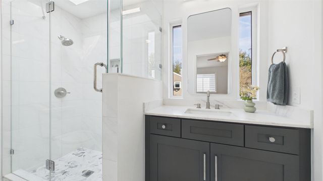 1211 Jackson Boulevard G, Houston, TX 77006