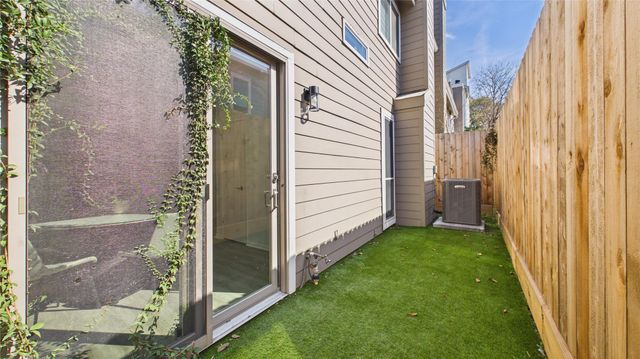 1211 Jackson Boulevard G, Houston, TX 77006