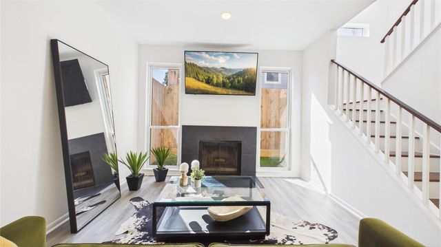 1211 Jackson Boulevard G, Houston, TX 77006