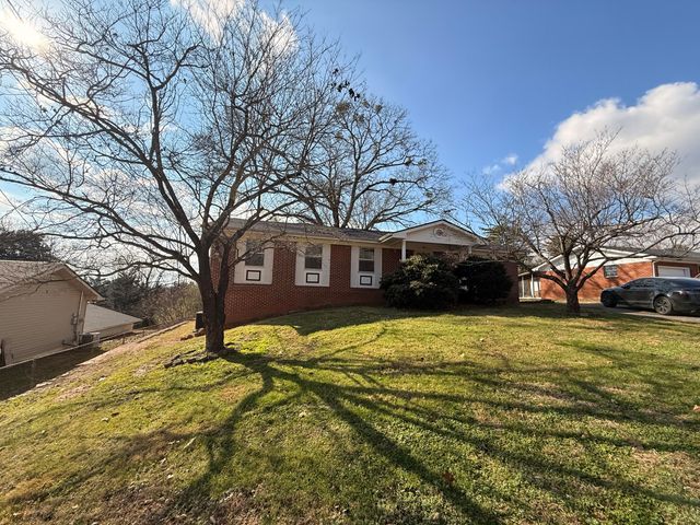 1246 Thomas Lane, Hixson, TN 37343