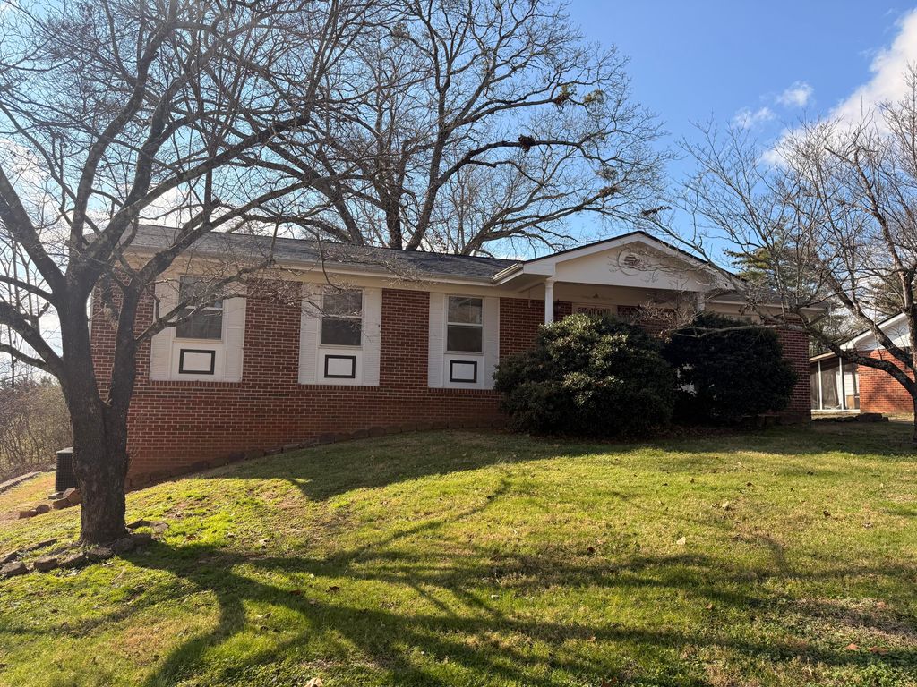 1246 Thomas Lane, Hixson, TN 37343