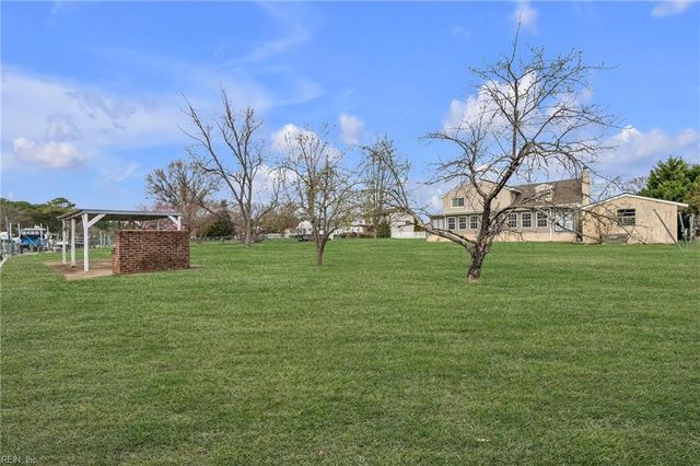 203 Skipper CT, Hampton, VA 23669